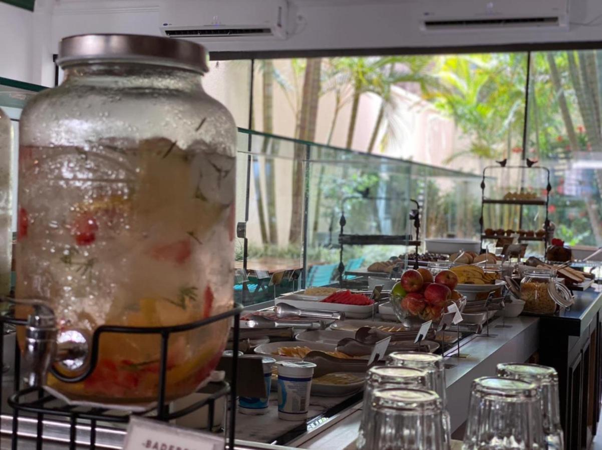 래디슨 오스카 프레이레 호텔 상파울루 외부 사진 Kombucha at a restaurant in Bangkok, Thailand