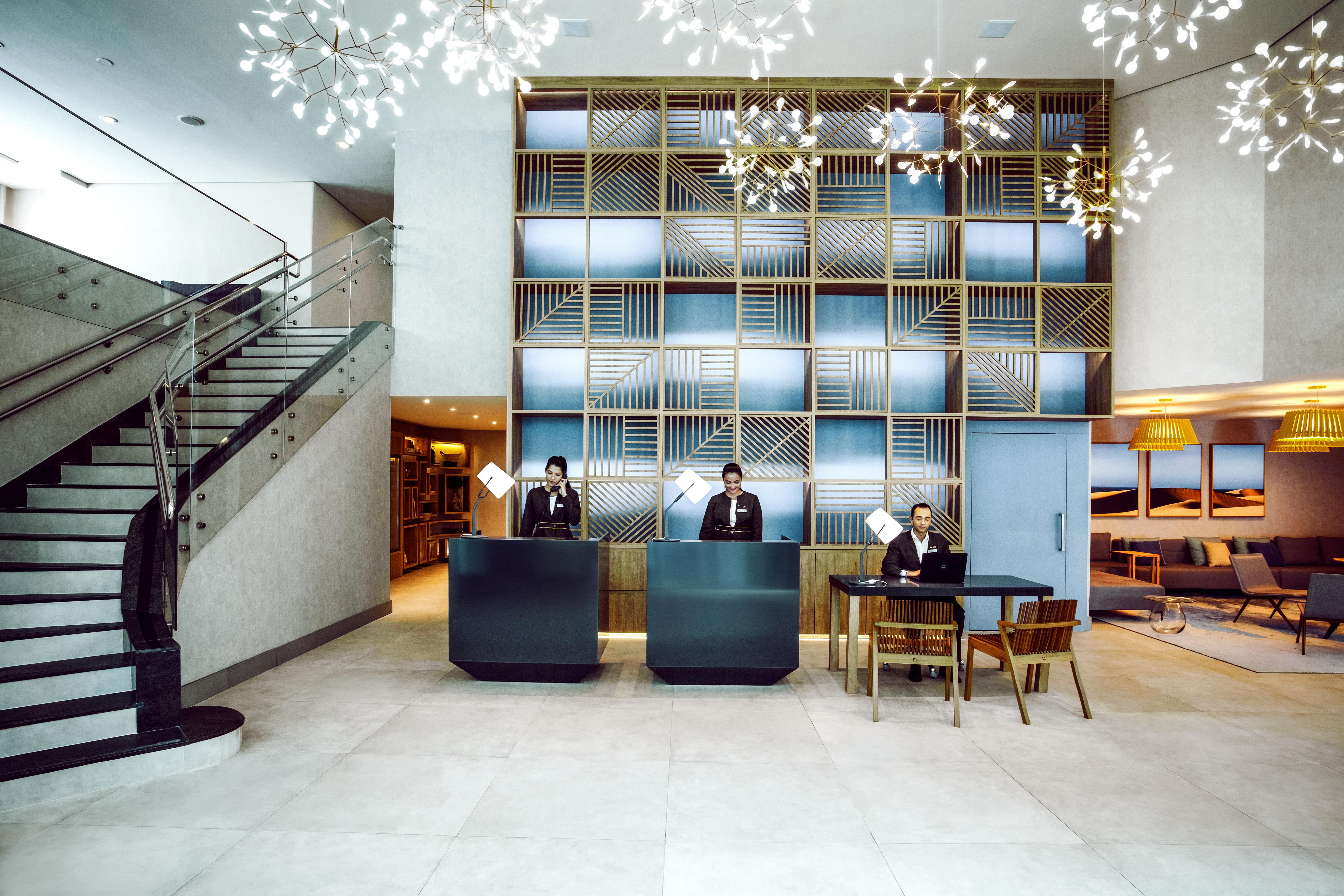 래디슨 오스카 프레이레 호텔 상파울루 외부 사진 The lobby of the hotel