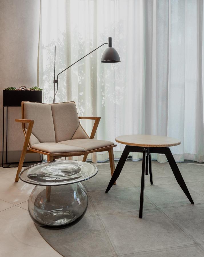 래디슨 오스카 프레이레 호텔 상파울루 외부 사진 The 365 chair