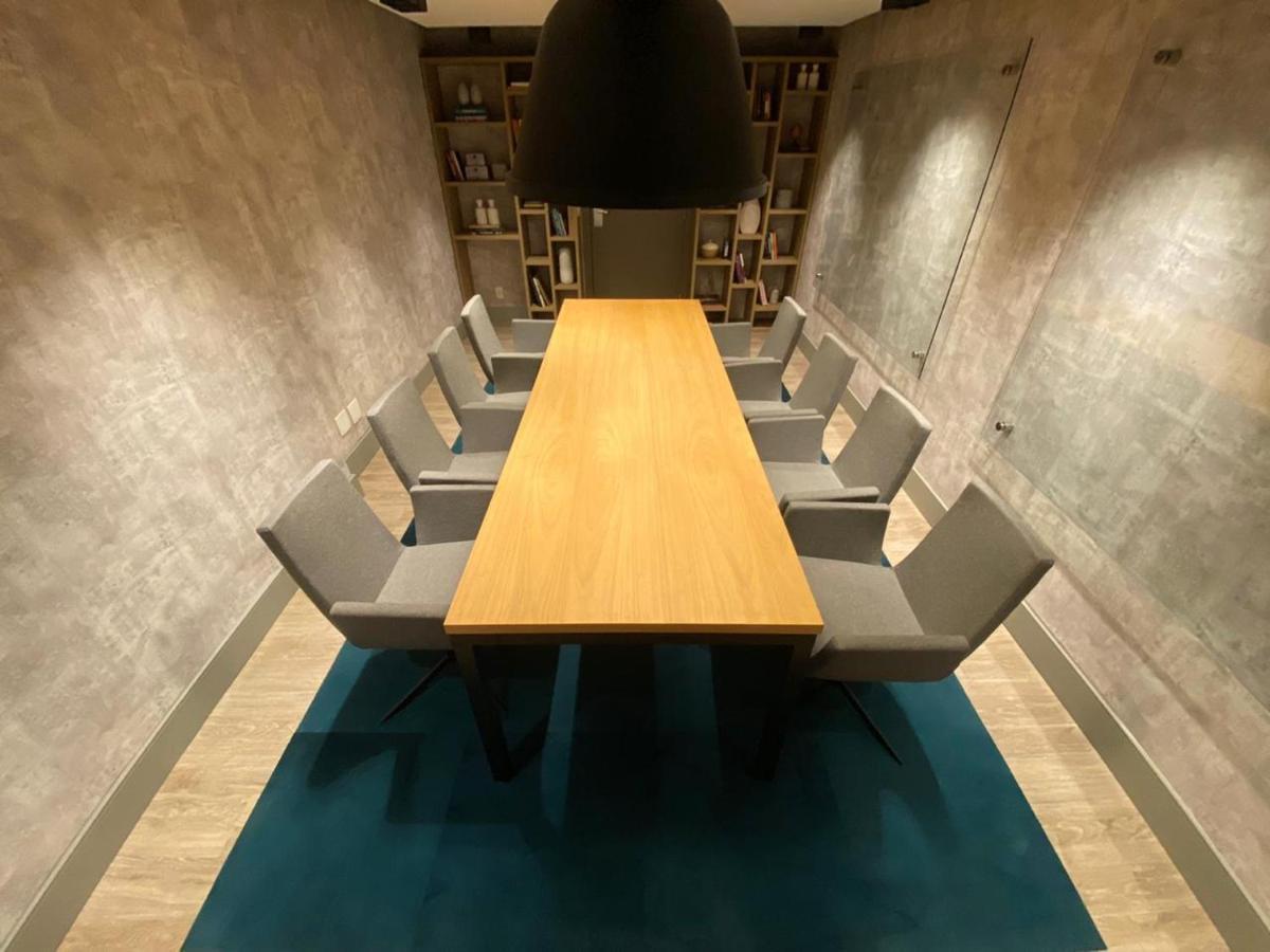 래디슨 오스카 프레이레 호텔 상파울루 외부 사진 The library